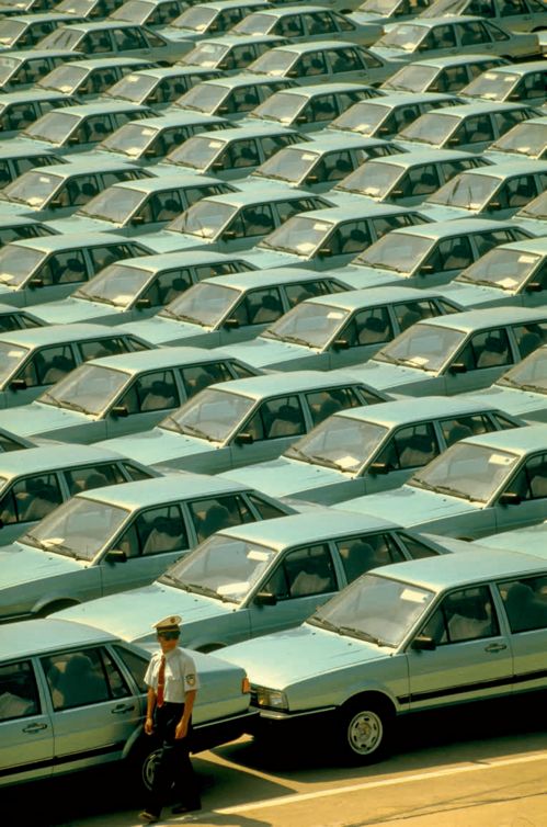 外國攝影師的鏡頭 1949-2019中國汽車裝飾服務(wù)的70年變遷