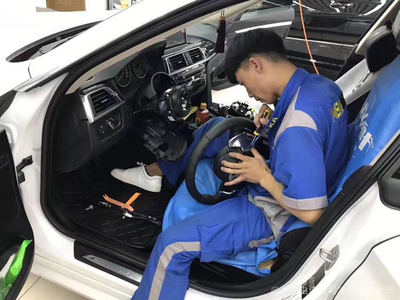 港馳汽車裝飾服務 個性化定制，為愛車注入靈魂與品味